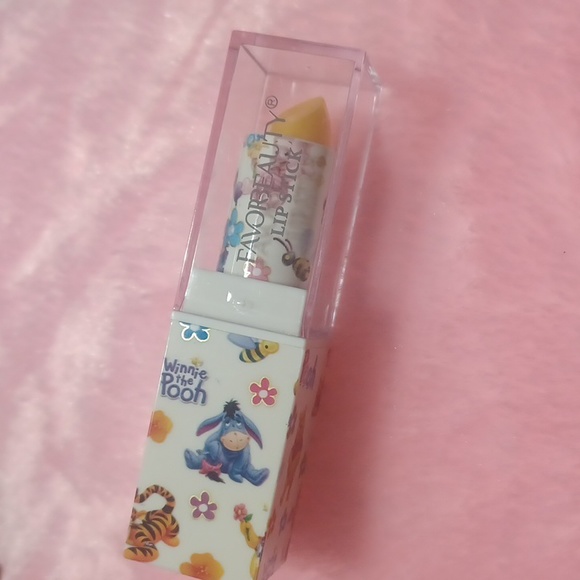 Color Changing Lipstick Winnie The Pool - Picture 3 of 3